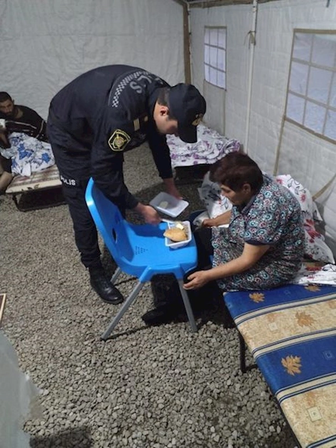 FHN Qarabağın erməniəsilli əhalisi üçün çadırlar qurub — FOTOLAR
