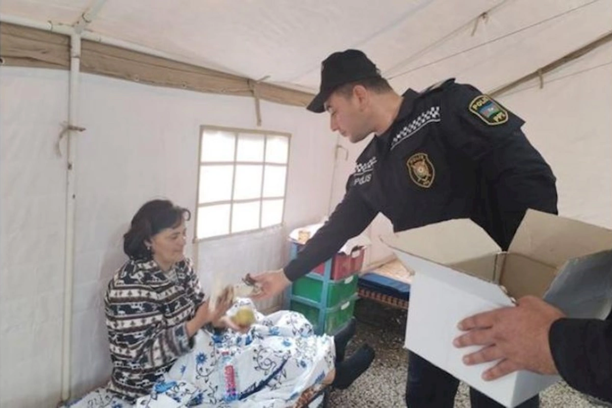 FHN Qarabağın erməniəsilli əhalisi üçün çadırlar qurub — FOTOLAR