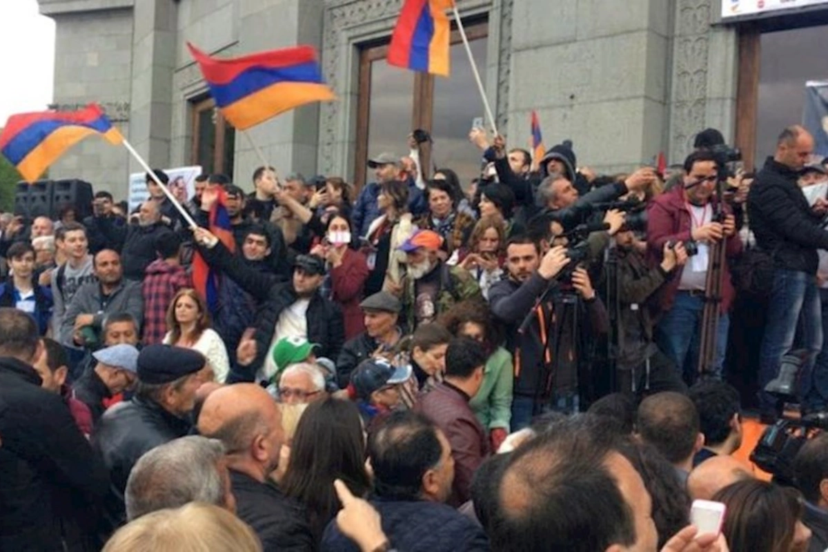Ermənistanda 49 aksiya iştirakçısına cinayət işi açılıb, 5 nəfər isə həbs olunub