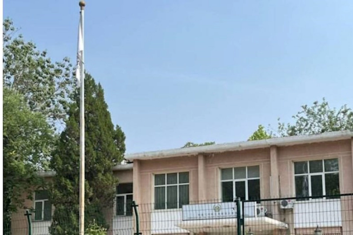 Çin “Taliban” tərəfindən dəyişdirilən Əfqanıstan bayrağını tanıdı