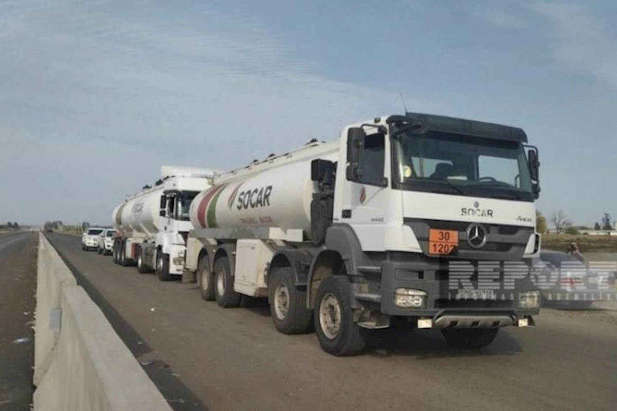 Azərbaycan Qarabağın erməni sakinləri üçün yanacaq göndərib — FOTOLAR