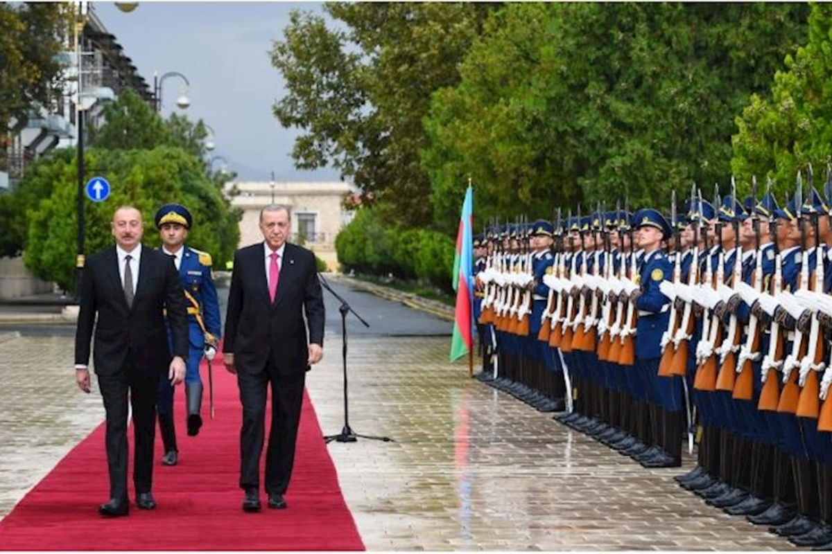 Türkiyə Prezidentinin rəsmi qarşılanma mərasimi olub