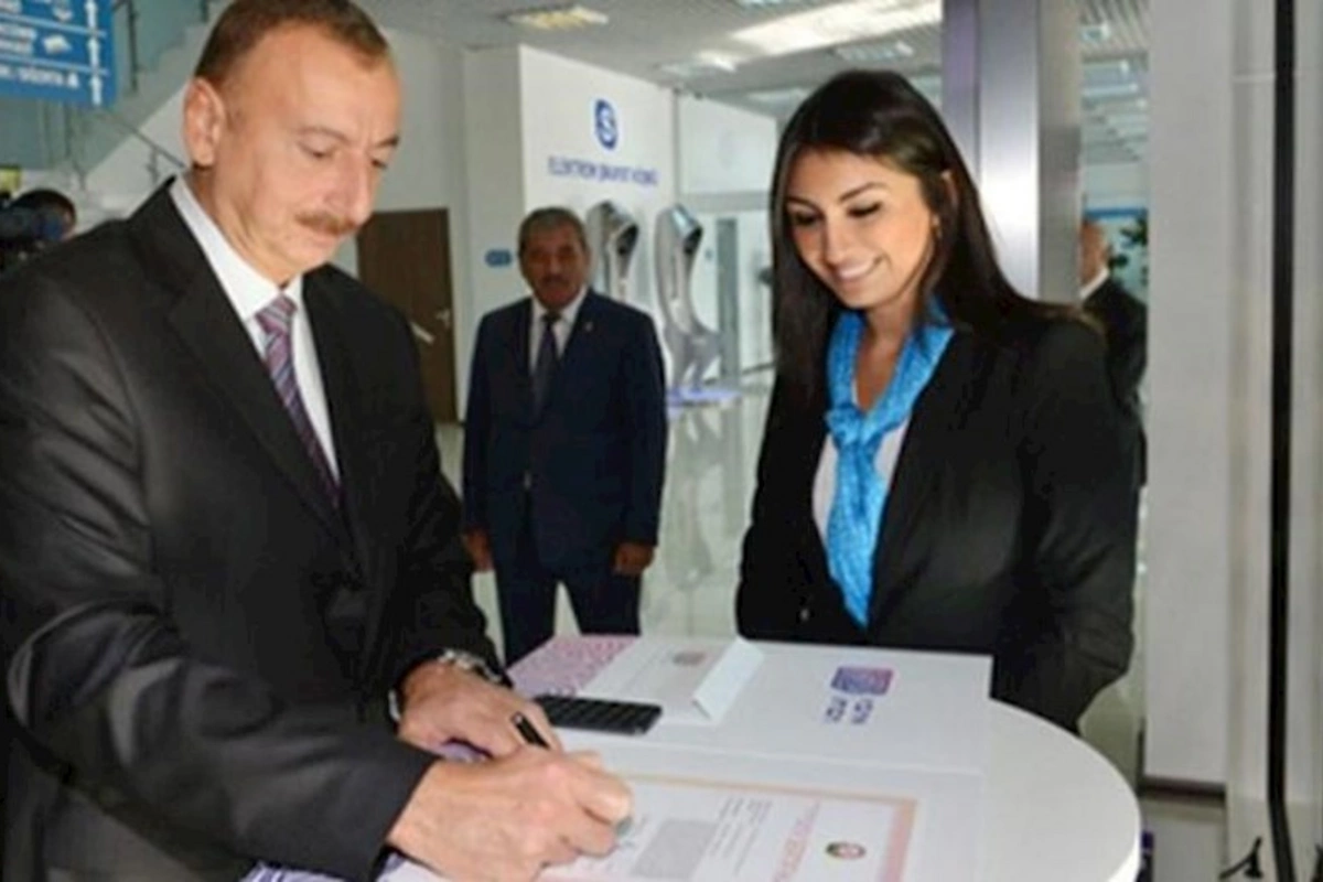 Prezidentə ilk “Asan İmza” sertifikatının verilməsindən 10 il ötür