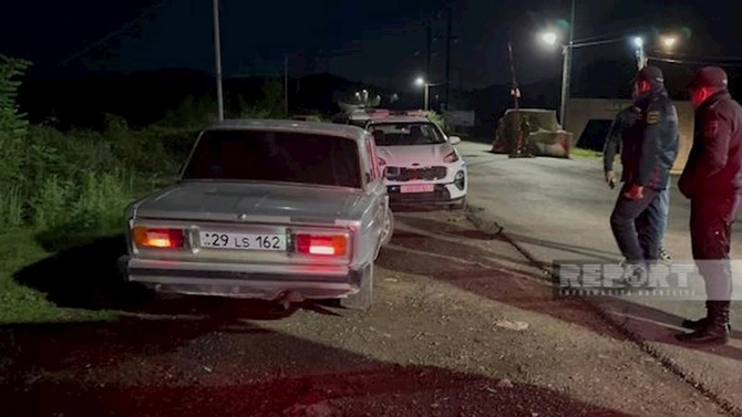 Azərbaycan polisi və tibb işçiləri Qarabağın erməniəsilli sakinlərinə köməklik göstəriblər — FOTOLAR Azərbaycan polisi və tibb işçiləri Qarabağın erməniəsilli sakinlərinə köməklik göstəriblər — FOTOLAR