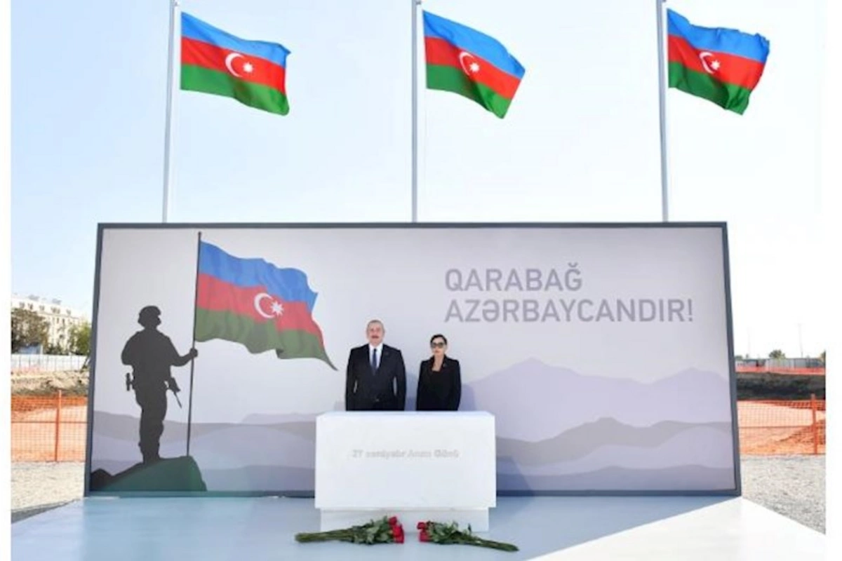 Prezident və birinci xanım Zəfər parkında — FOTOLAR (YENİLƏNİB)