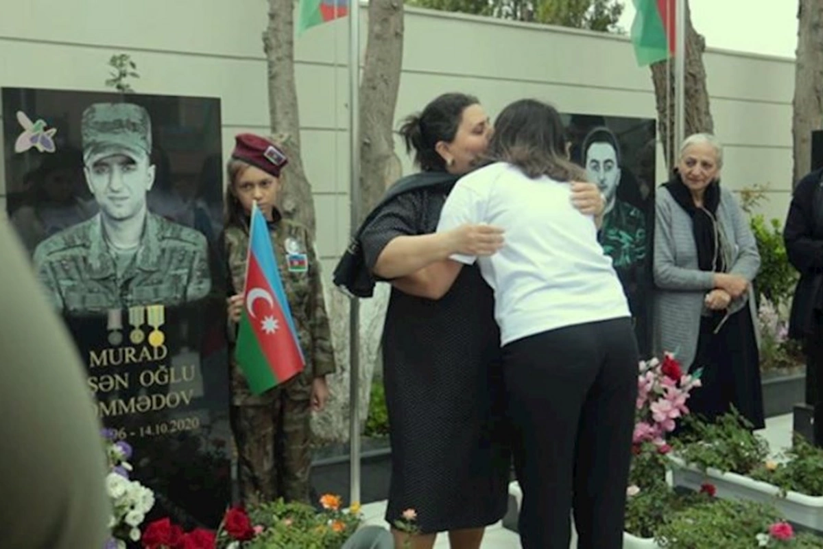 İş yoldaşlarının bu addımı şəhid anasını kövrəltdi — VİDEO