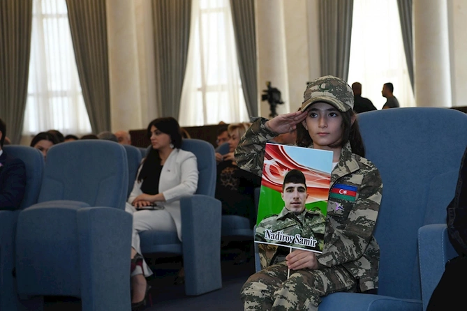 XİN-də qanvermə aksiyası keçirildi — FOTOLAR