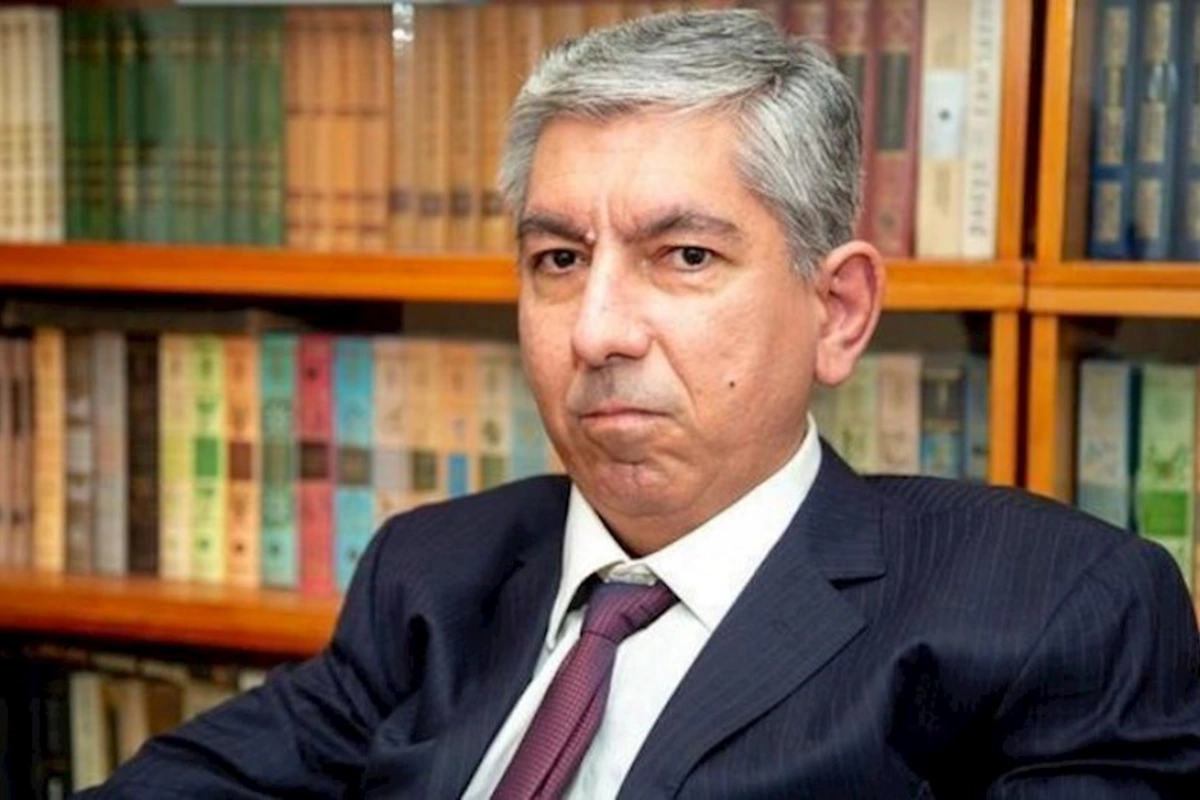 Əhalimiz də dollara üstünlük verir — İqtisadçı