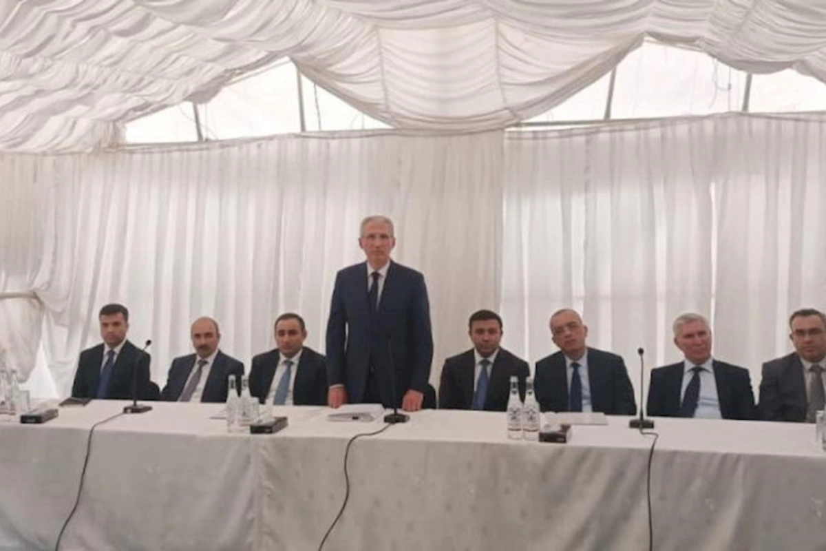 Söyüdlü sakinləri nazirə zavodun işə başlamasını təklif etdilər