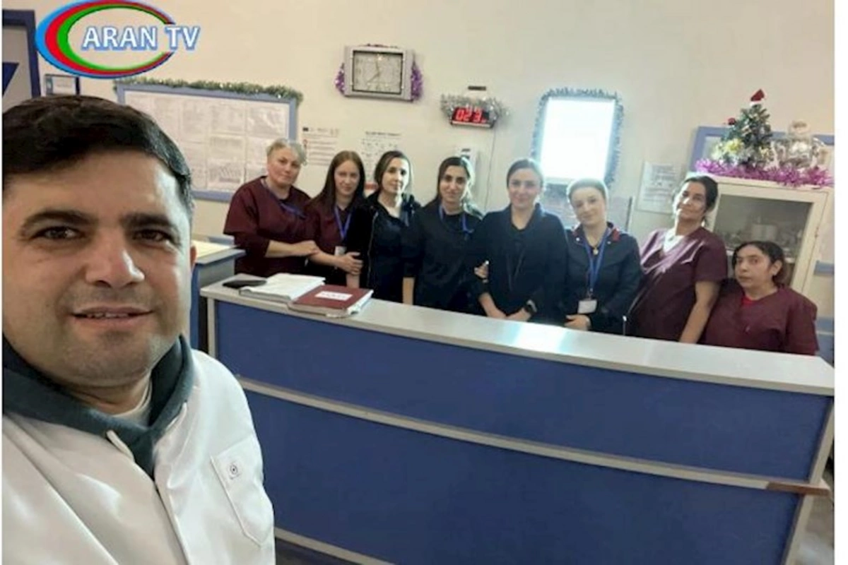 Ayağını şalvarın üstündən bintlə sarıdılar — Baş həkimdən ŞİKAYƏT (VİDEO)