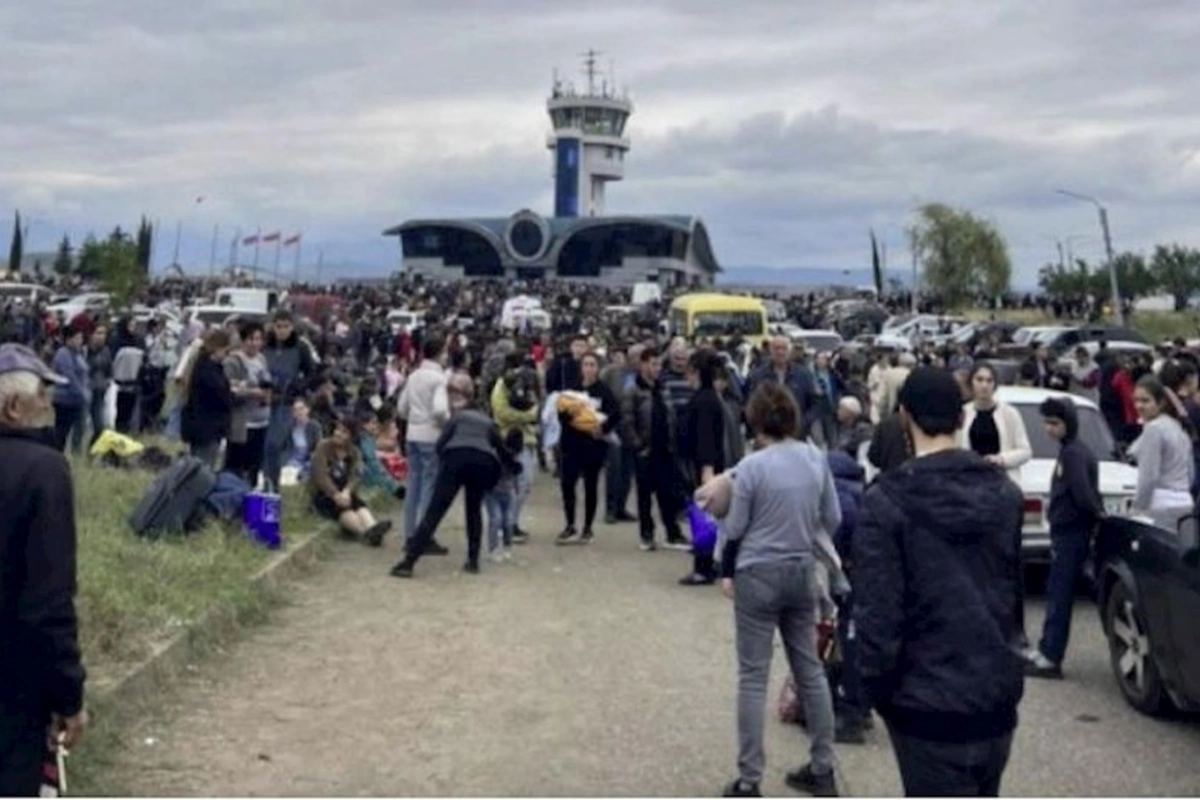 Ermənilərin təxliyəsi üçün Bakıdan Xankəndiyə avtobus GÖNDƏRİLDİ