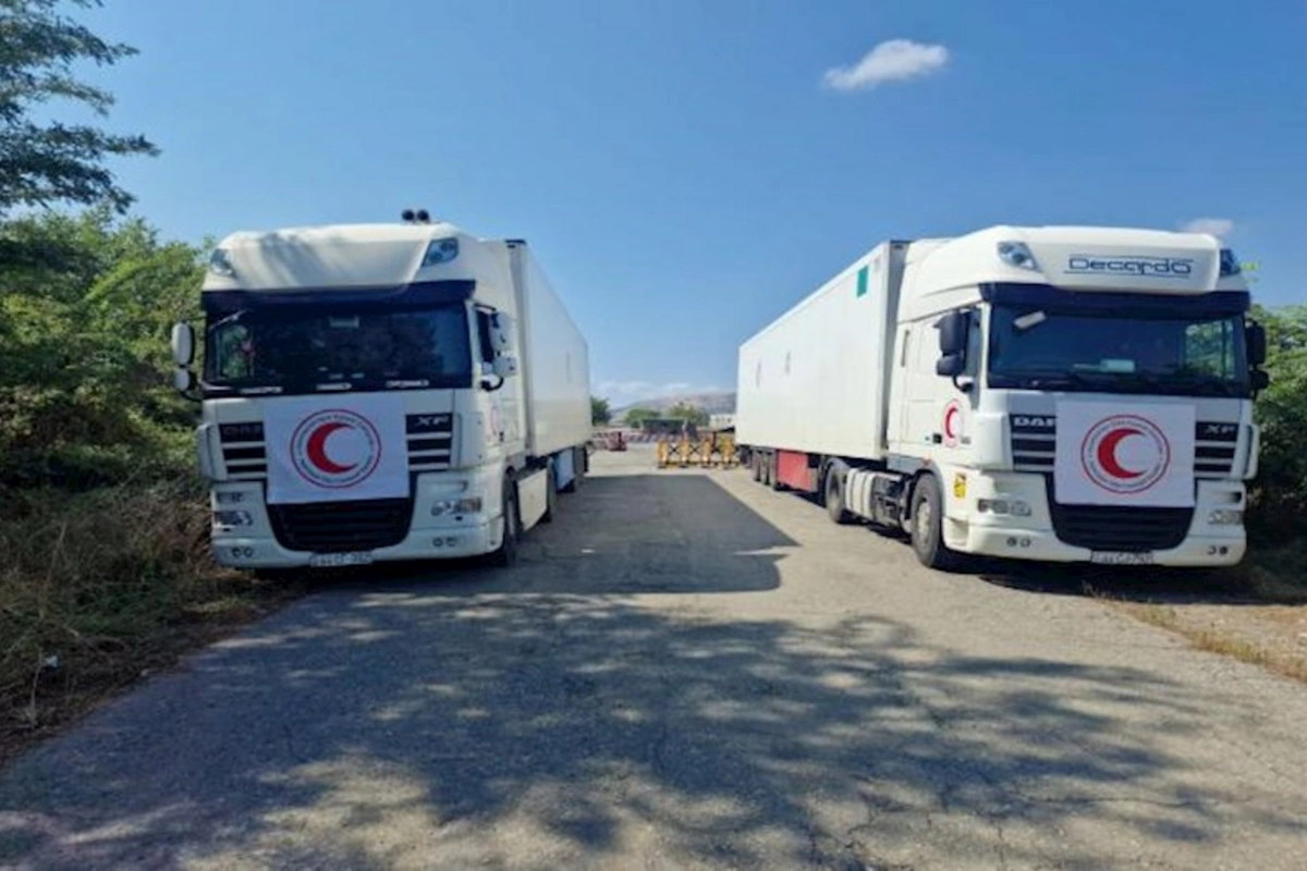 Bakıdan göndərilən 40 ton un yüklü karvan 6 gündür Ağdam-Xankəndi yolunda gözləyir