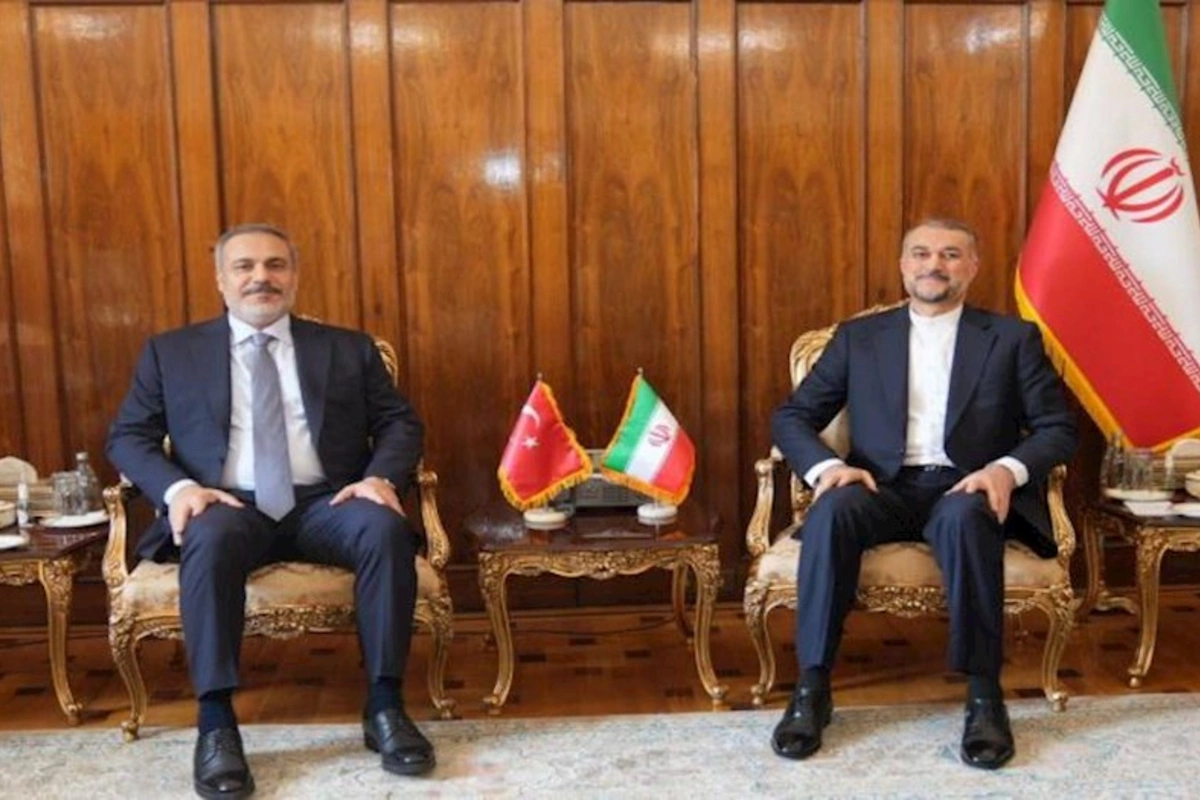 Hakan Fidan İrana səfər etdi