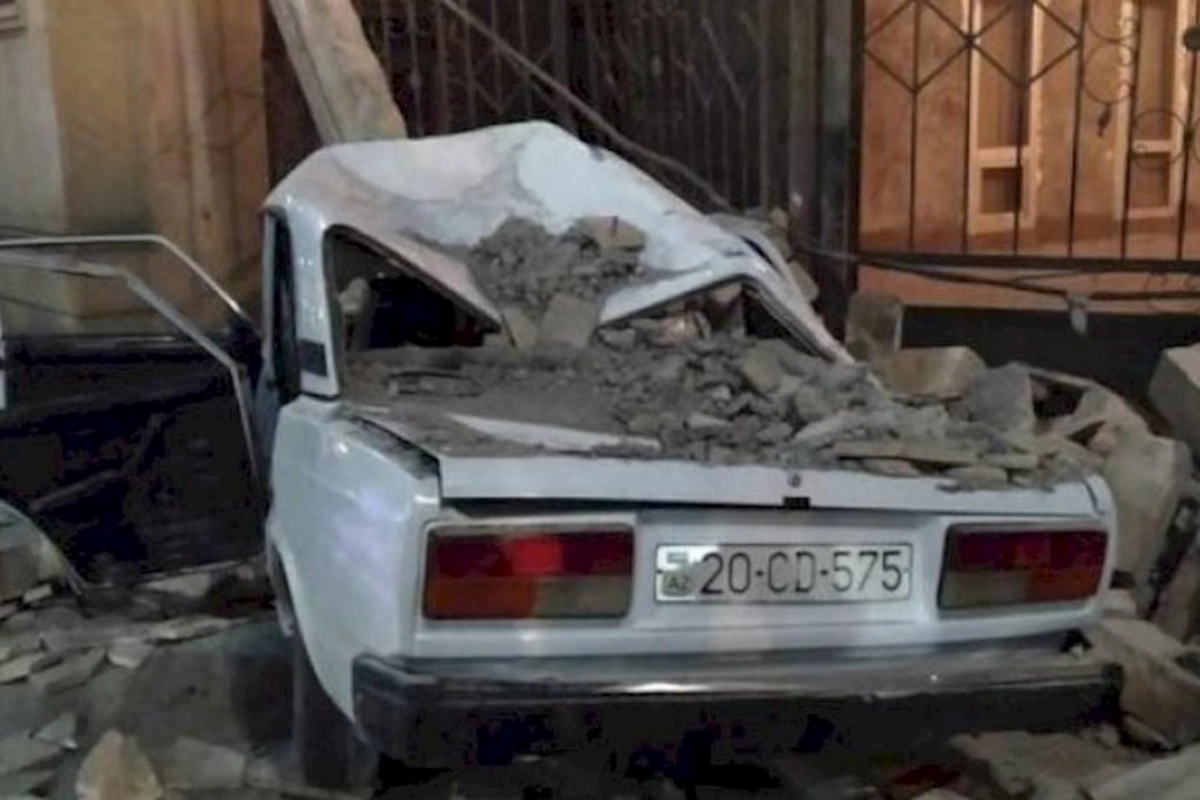 Gəncə Mərkəzi Klinik Xəstəxanasının işçiləri qəzaya düşdü