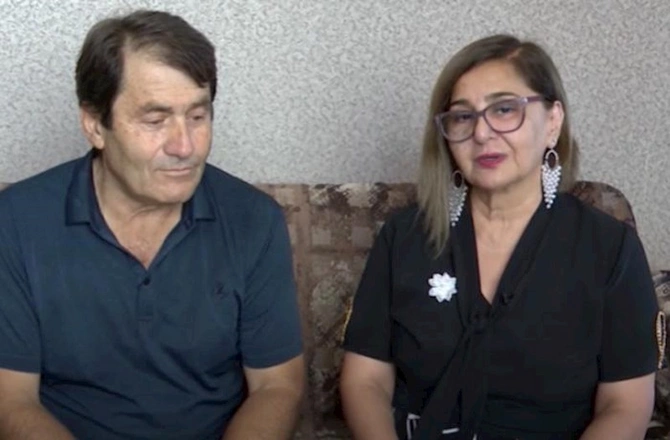 43 il əvvəl İrəvanda azərbaycanlı toyundan görüntülər — Həmin cütlük illər sonra danışdı (VİDEO) 43 il əvvəl İrəvanda azərbaycanlı toyundan görüntülər — Həmin cütlük illər sonra danışdı (VİDEO)