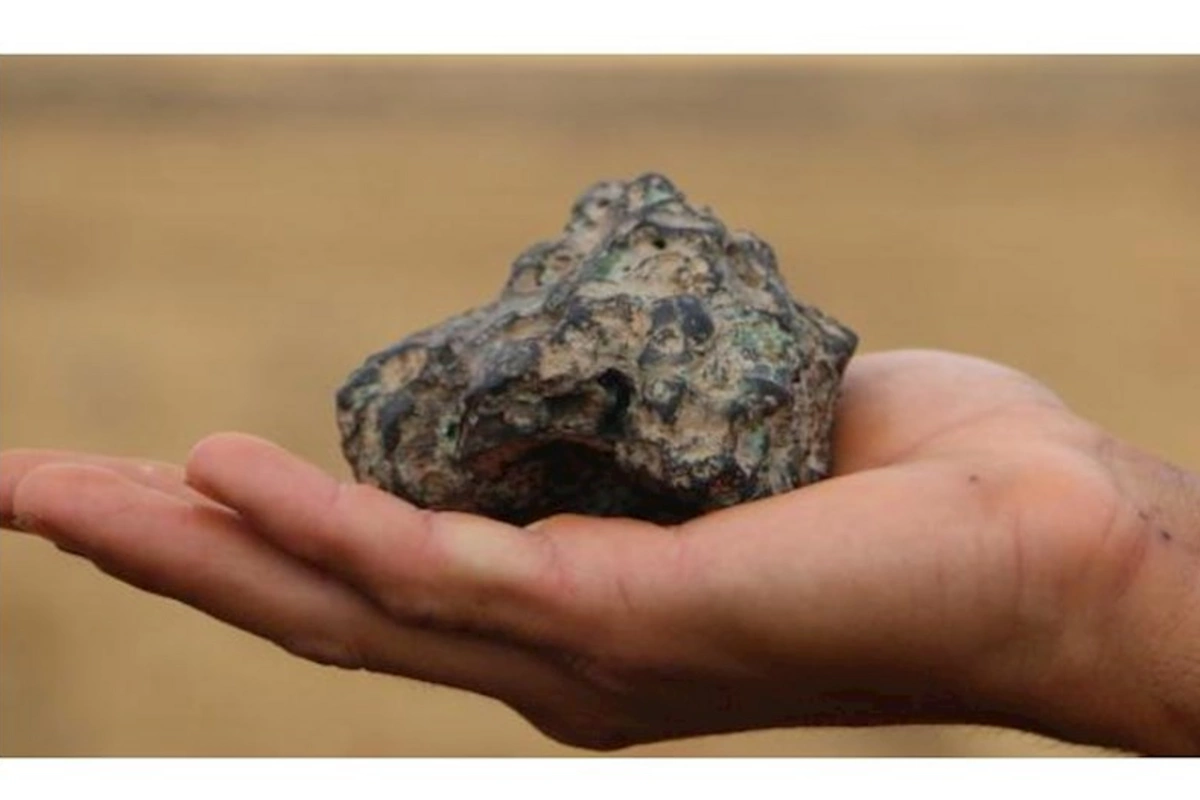 Türkiyədə tapılan meteorit daşı satışa çıxarıldı