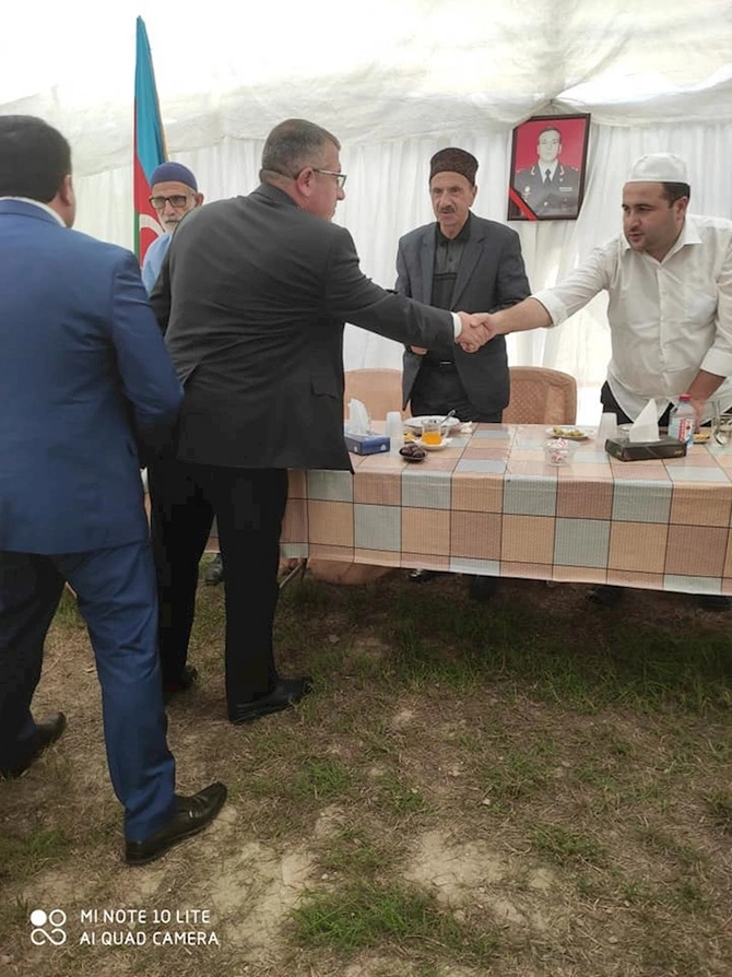“Reket QHT” sədri Samir Adıgözəlli — Bir də belə tanıyaq! “Reket QHT” sədri Samir Adıgözəlli — Bir də belə tanıyaq!
