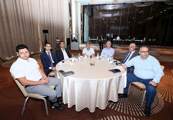 Podratçı şirkətlərin nümayəndələri ilə görüş keçirilib — FOTOLAR Podratçı şirkətlərin nümayəndələri ilə görüş keçirilib — FOTOLAR