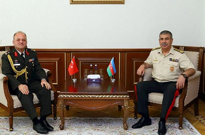 Zakir Həsənov yeni hərbi attaşesi qəbul etdi — FOTO Zakir Həsənov yeni hərbi attaşesi qəbul etdi — FOTO