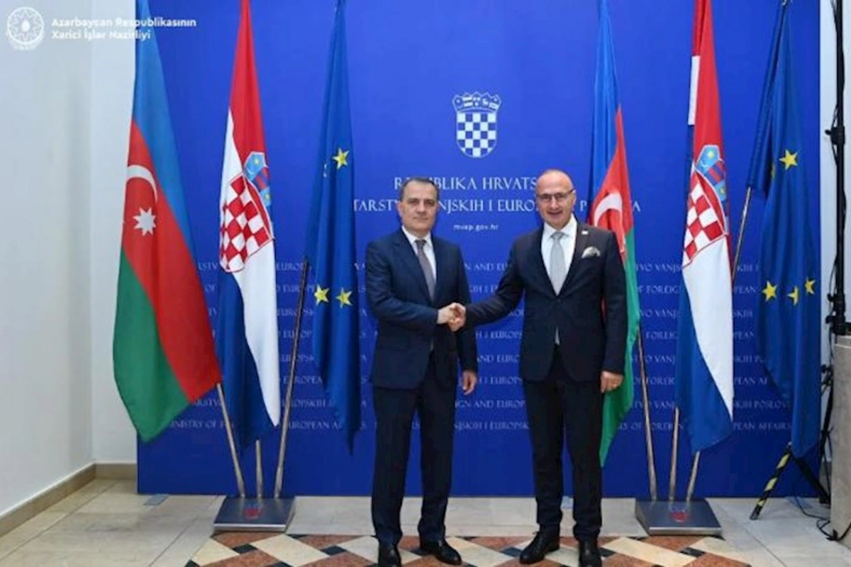 Ceyhun Bayramov xorvatiyalı həmkarı ilə görüşdü