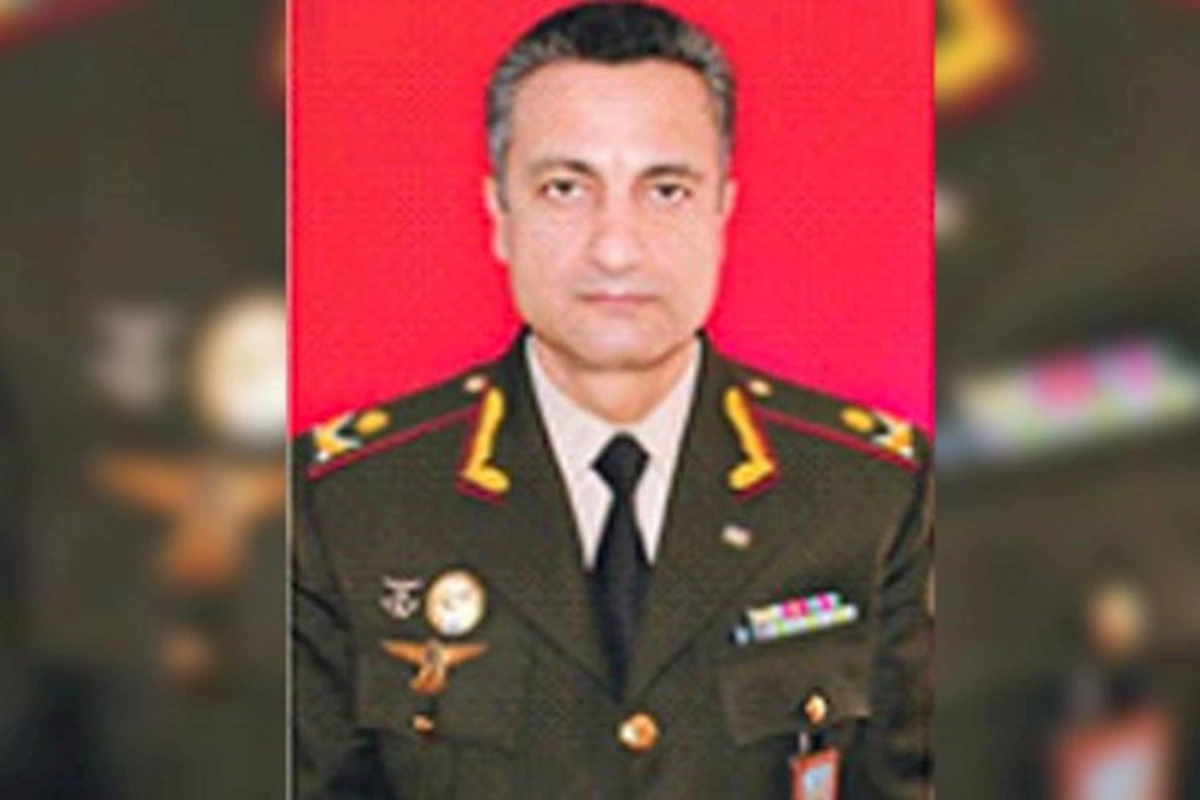 Vilayət Eyvazov generalı vəzifədən azad etdi