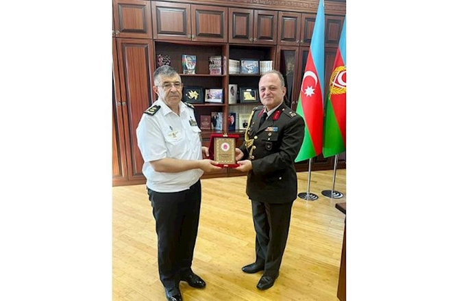 Zakir Həsənov yeni hərbi attaşesi qəbul etdi — FOTO Zakir Həsənov yeni hərbi attaşesi qəbul etdi — FOTO