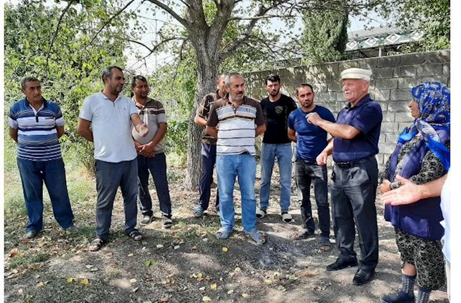 “Açıq mikrofon” Hacırüstəmli kəndində — FOTO “Açıq mikrofon” Hacırüstəmli kəndində — FOTO