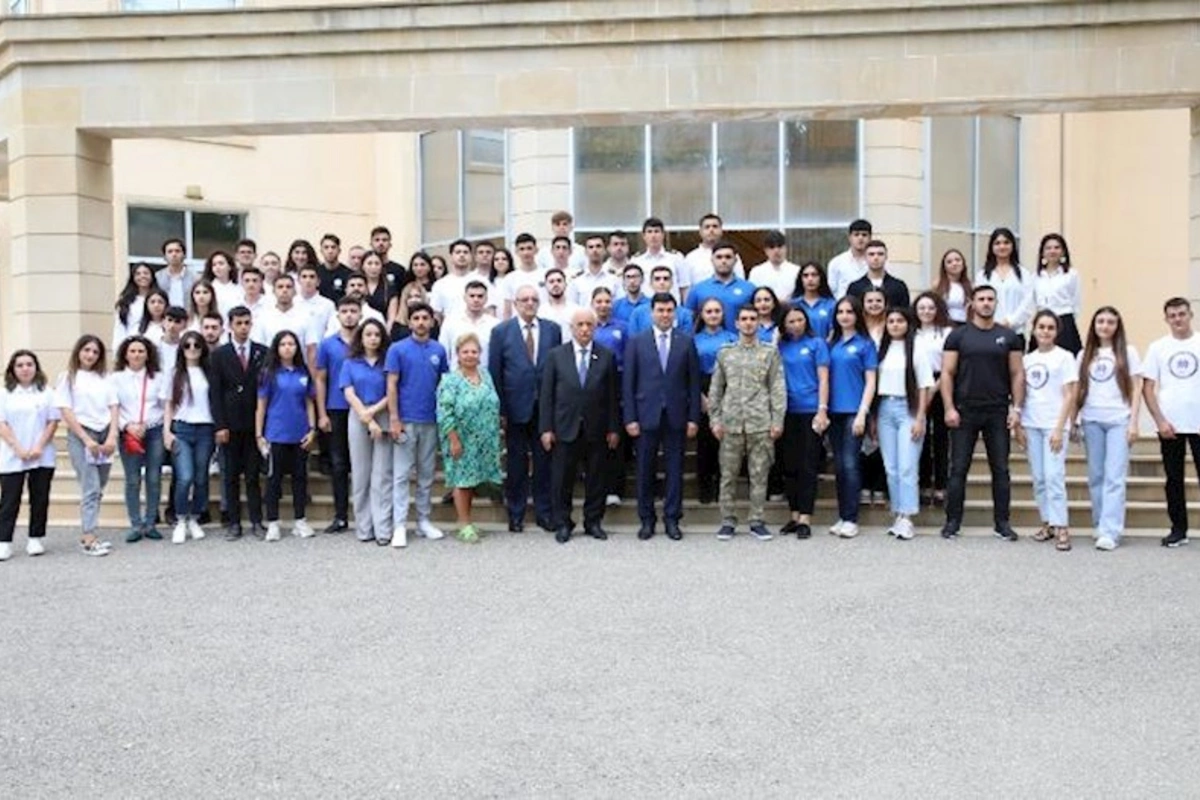 AHİK “Heydər Əliyev İli” çərçivəsində gənclərin iştirakı ilə konfrans keçirib — FOTO