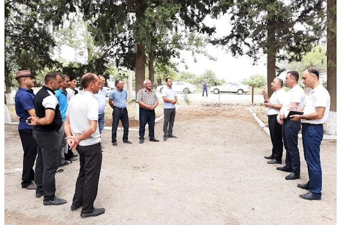 “Açıq mikrofon” bu həftəlik işini Neftçalada yekunlaşdırdı — FOTO “Açıq mikrofon” bu həftəlik işini Neftçalada yekunlaşdırdı — FOTO