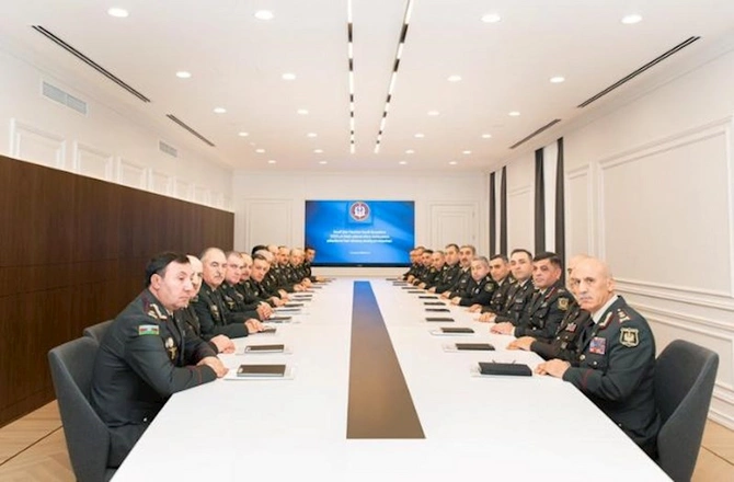 Vilayət Eyvazov əməliyyat müşavirəsi keçirdi — FOTO