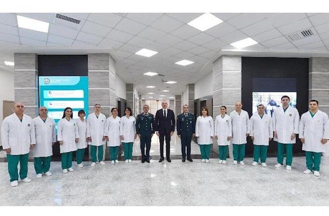 Prezident DSX-nın hərbi hospital kompleksinin açılışında — FOTOLAR (YENİLƏNİB)