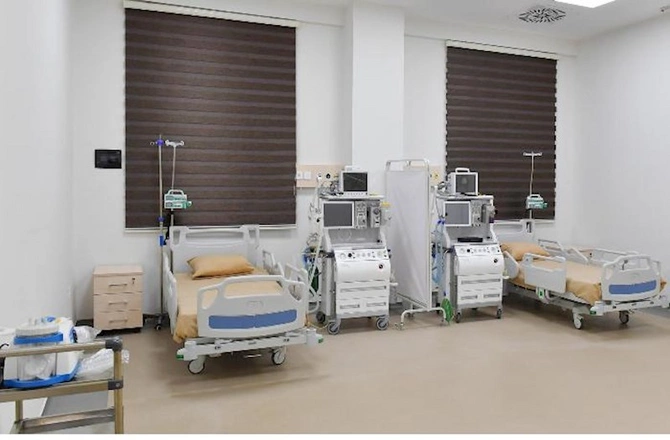Prezident DSX-nın hərbi hospital kompleksinin açılışında — FOTOLAR (YENİLƏNİB)