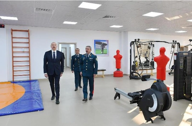 Prezident DSX-nın hərbi hospital kompleksinin açılışında — FOTOLAR (YENİLƏNİB)