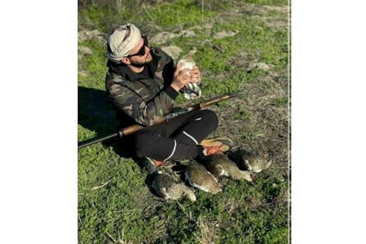 Azərbaycanda nadir quşu ovlayan ərəb cəzalandırıldı