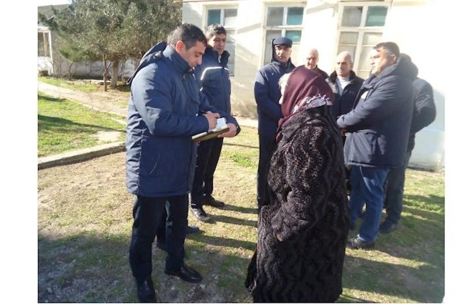 Şuraabadda baş tutan aksiyada cəmi 5 müraciət ünvanlandı — FOTO Şuraabadda baş tutan aksiyada cəmi 5 müraciət ünvanlandı — FOTO