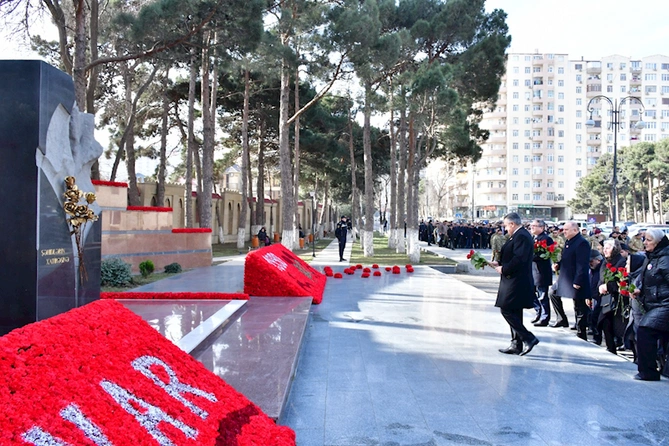 Abşeron rayonunda 20 Yanvar şəhidlərinin xatirəsi böyük ehtiramla yad edilib — FOTOLAR Abşeron rayonunda 20 Yanvar şəhidlərinin xatirəsi böyük ehtiramla yad edilib — FOTOLAR