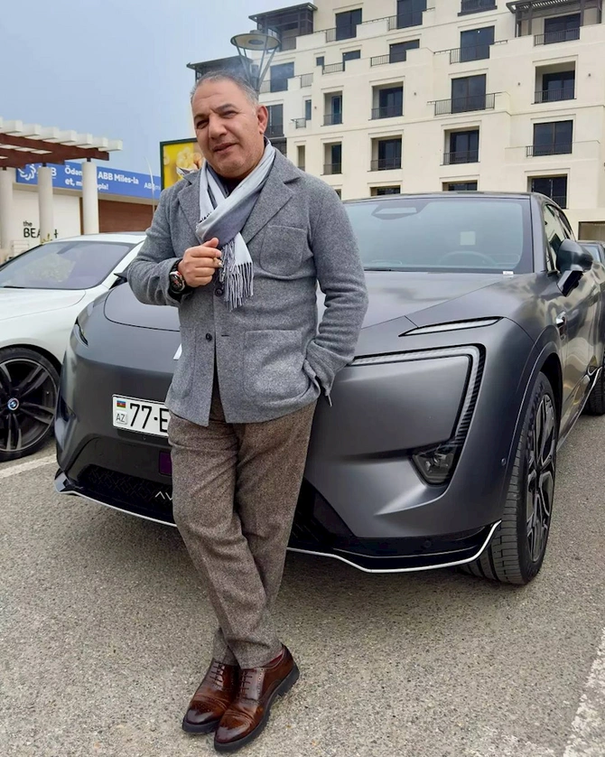 Bu da Ədalətin özünə aldığı yeni BAHALI AVTOMOBİL — FOTO Bu da Ədalətin özünə aldığı yeni BAHALI AVTOMOBİL — FOTO