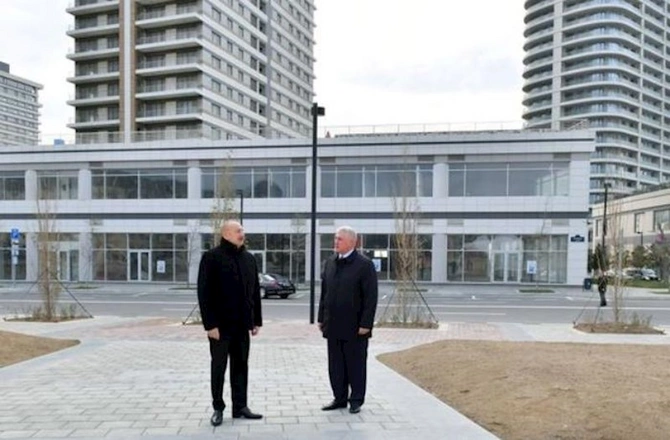 Prezident Bakı Ağ Şəhərin Mərkəzi Parkında görülən işlərlə tanış oldu — FOTOLAR (YENİLƏNİB)