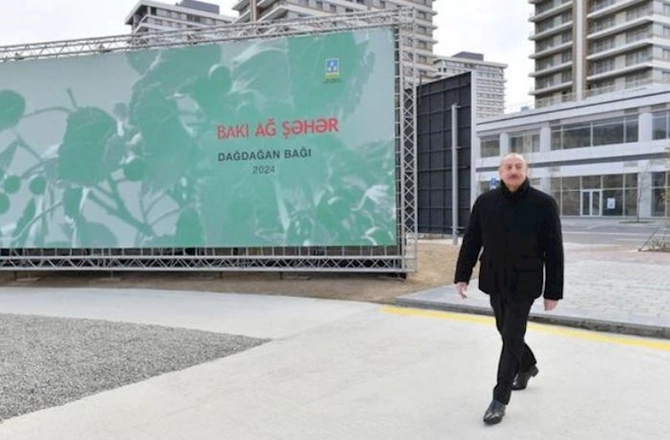 Prezident Bakı Ağ Şəhərin Mərkəzi Parkında görülən işlərlə tanış oldu — FOTOLAR (YENİLƏNİB)