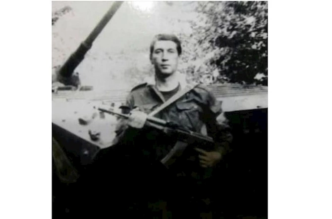 Prezidentdən ali məktəb müəlliminə jest — FOTO