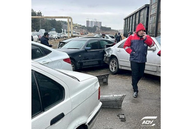 Dəmir yolu stansiyasında zəncirvari QƏZA — FOTOLAR