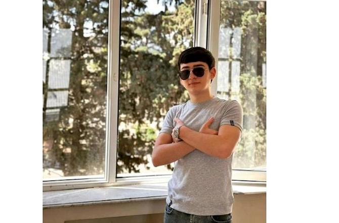 Məktəbin həyətində qətlə yetirilən şagirdin FOTOSU