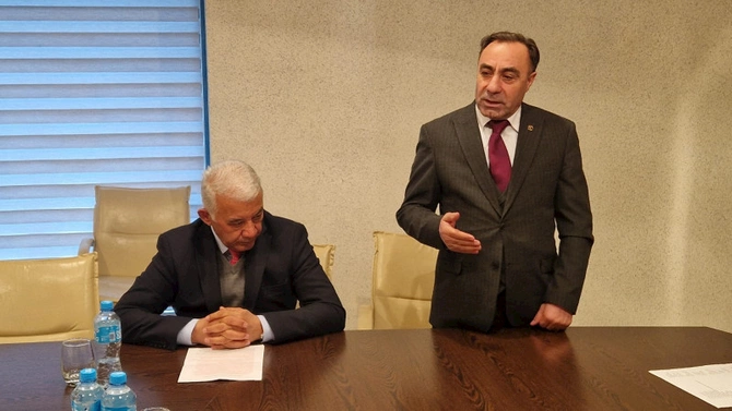 Əbülfət Mədətoğlunun 65 illik yubileyi ilə bağlı toplantı Əbülfət Mədətoğlunun 65 illik yubileyi ilə bağlı toplantı