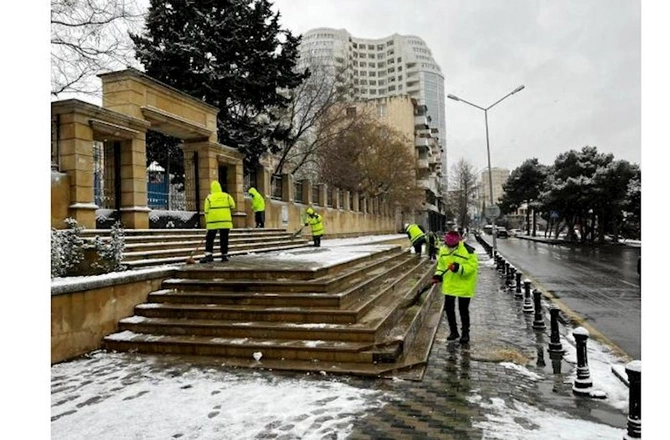 Kommunal idarələr gücləndirilmiş rejimə keçdi — FOTOLAR Kommunal idarələr gücləndirilmiş rejimə keçdi — FOTOLAR