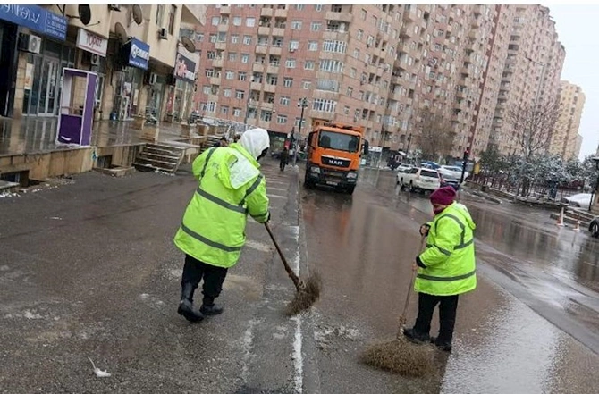 Kommunal idarələr gücləndirilmiş rejimə keçdi — FOTOLAR Kommunal idarələr gücləndirilmiş rejimə keçdi — FOTOLAR