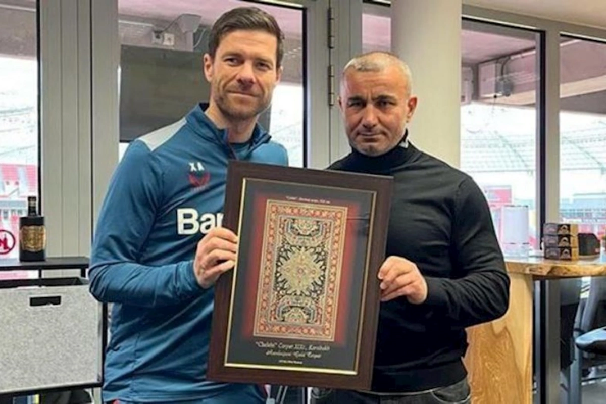 Qurban Qurbanovdan Xabi Alonsoya maraqlı hədiyyə — FOTO