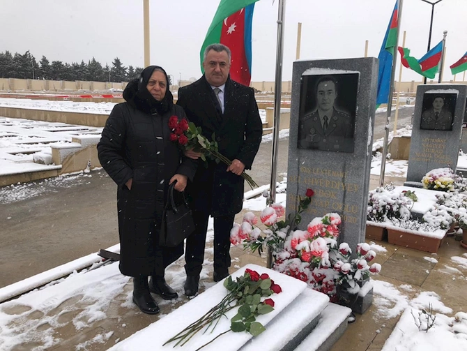 Abşeronda şəhid Vüqar Eyvazov 35-ci doğum günündə yad edildi — FOTOLAR Abşeronda şəhid Vüqar Eyvazov 35-ci doğum günündə yad edildi — FOTOLAR