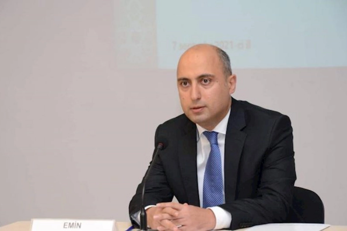 Emin Əmrullayev: PISA nəticələrindəki artım Azərbaycan müəllimlərinin uğurudur