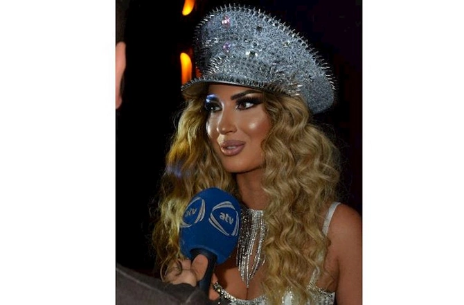 Sofi Fayro: “Sevgi yalandır” — FOTOLAR