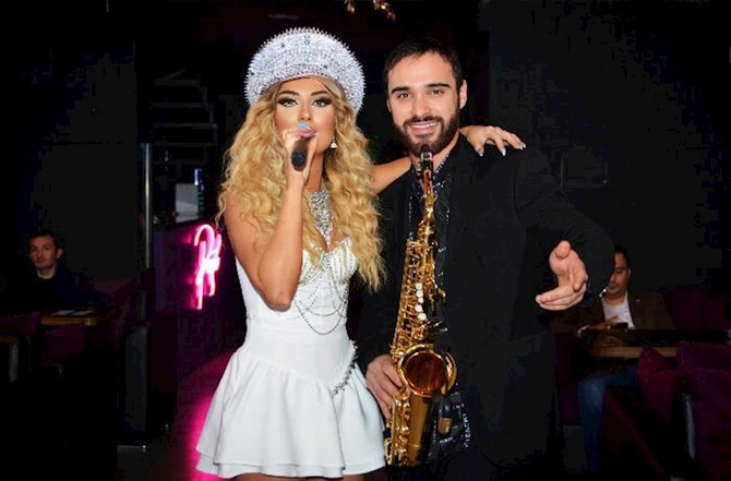 Sofi Fayro: “Sevgi yalandır” — FOTOLAR